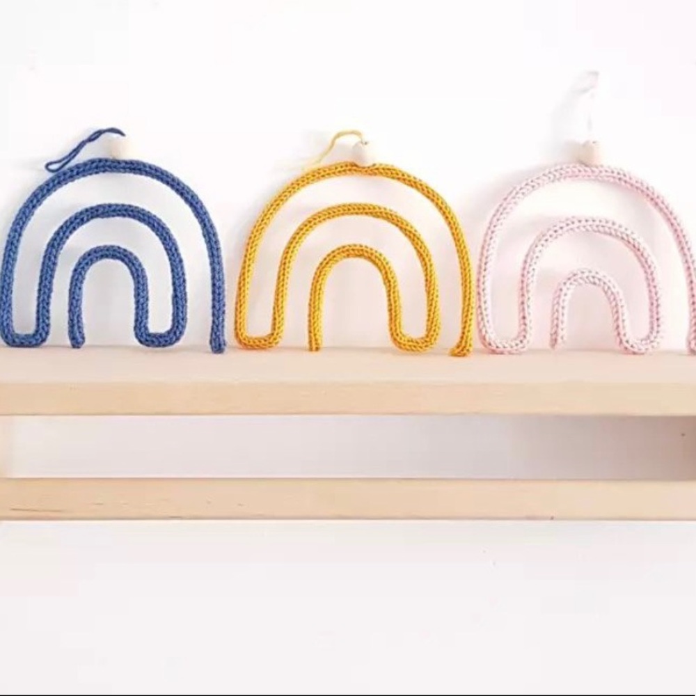Knitted wire rainbow wall art (set of 3)
